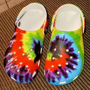 Multicolor Crocs